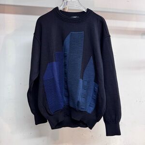 Vintage TCM wool blend sweater men’s size medium in good condition